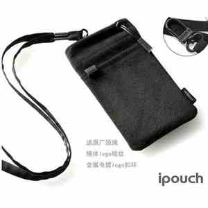 Moshi iPod classic/touch/iPhone清洁保护套（带挂绳）-黑色